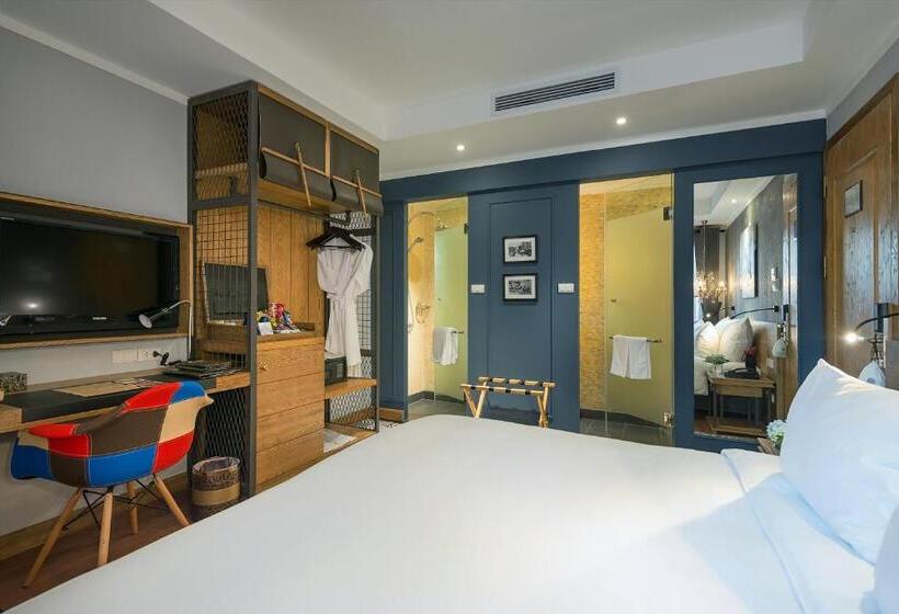 Bespoke Trendy Hotel Hanoi