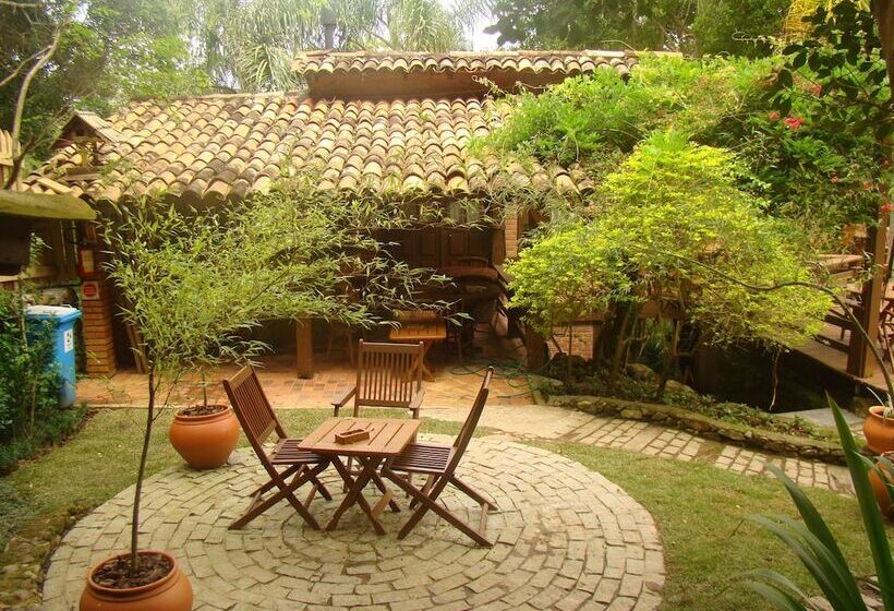 פונדק Pousada George S Village