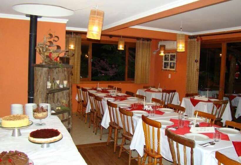 פונדק Pousada George S Village