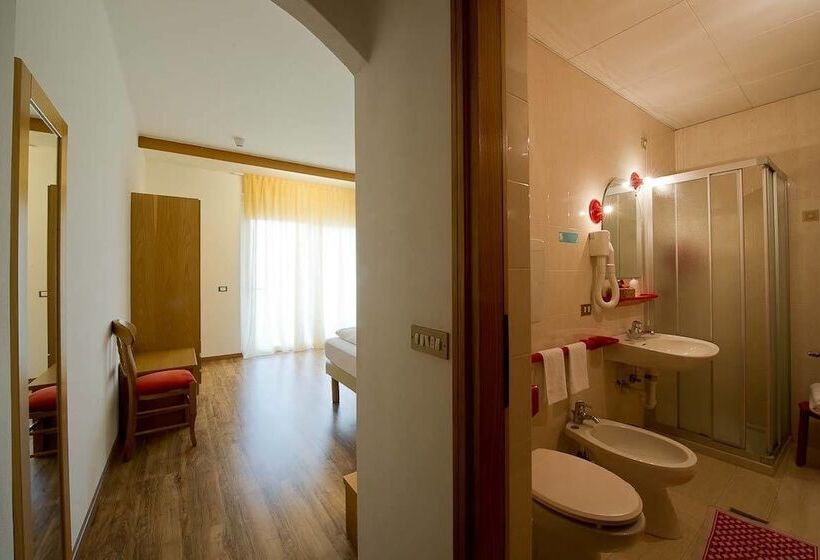 בית מלון כפרי Aaritz