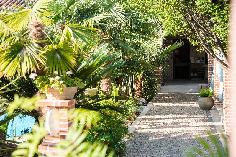 בית מלון כפרי Achtis