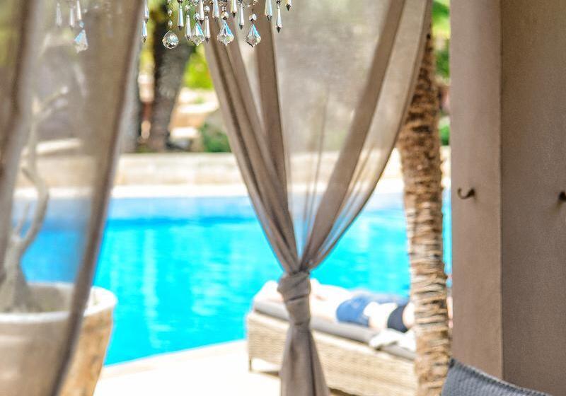 בית מלון כפרי Achtis