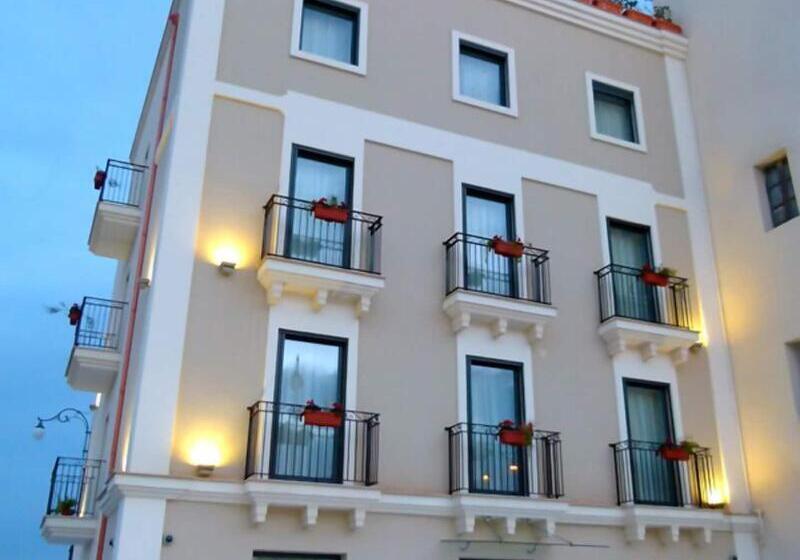 ホテル Albergo Del Sole