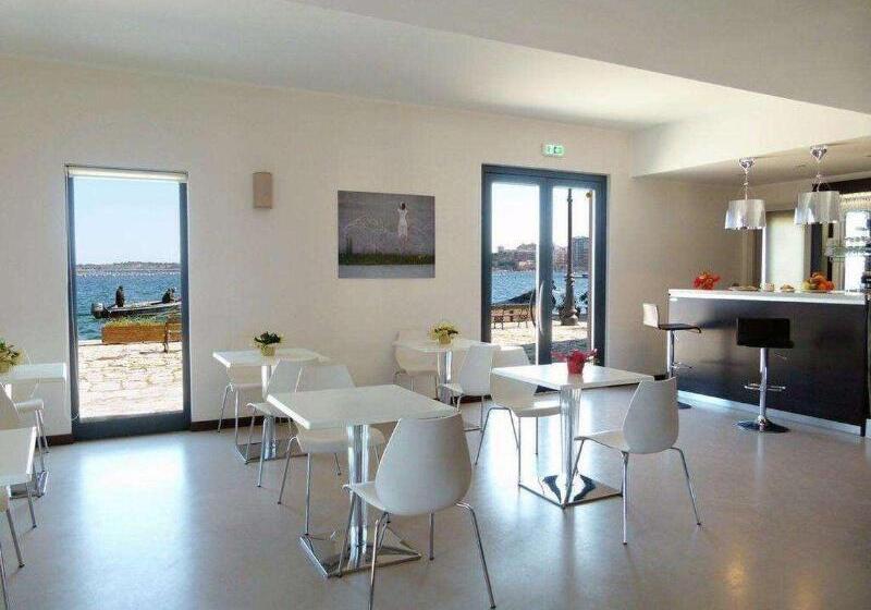 ホテル Albergo Del Sole