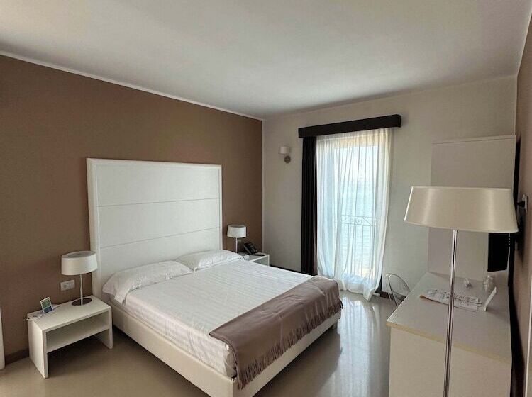 ホテル Albergo Del Sole