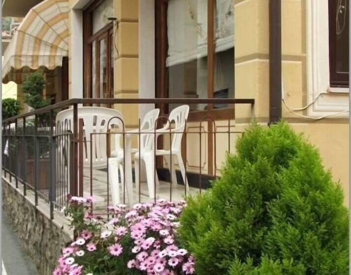 فندق Albergo Nena