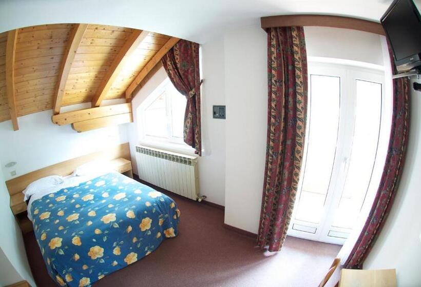 فندق Albergo Sciatori