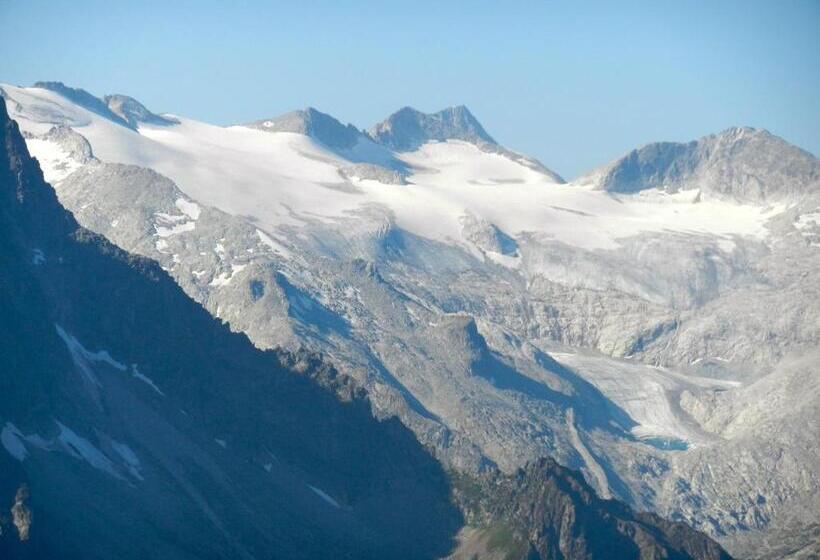 فندق Albergo Sciatori