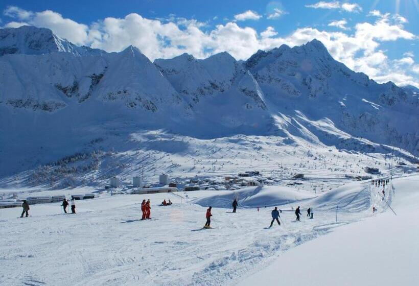 فندق Albergo Sciatori