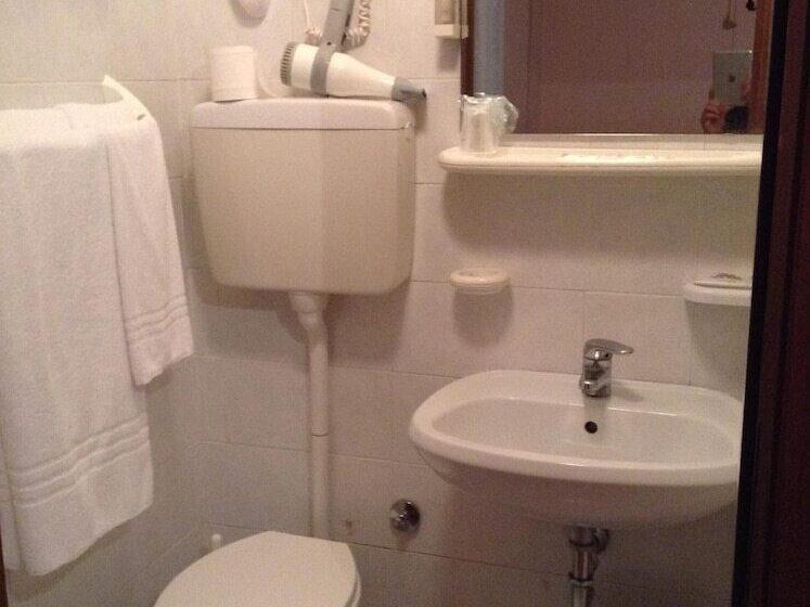 Отель Amba Alagi