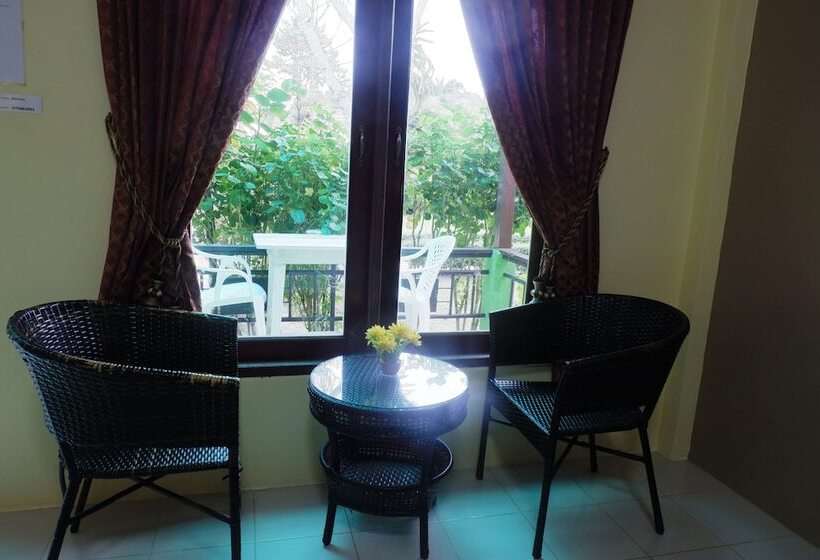 בית מלון כפרי Ao Nang Baan Suan Resort