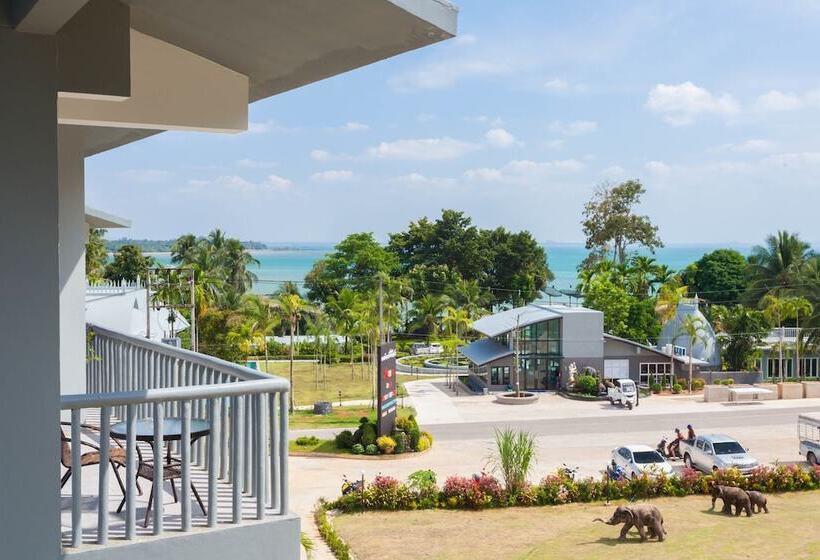 هتل Arawan Krabi Beach Resort