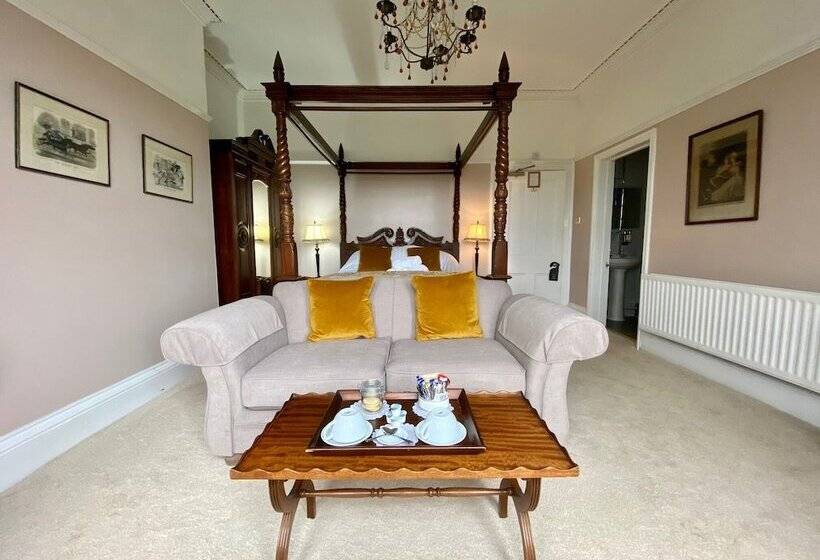 Отель Ashmount Country House