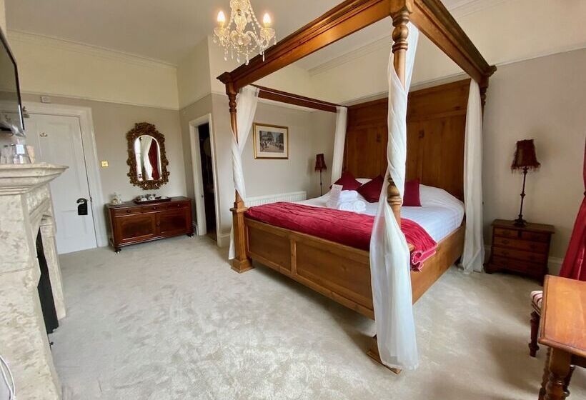 Отель Ashmount Country House