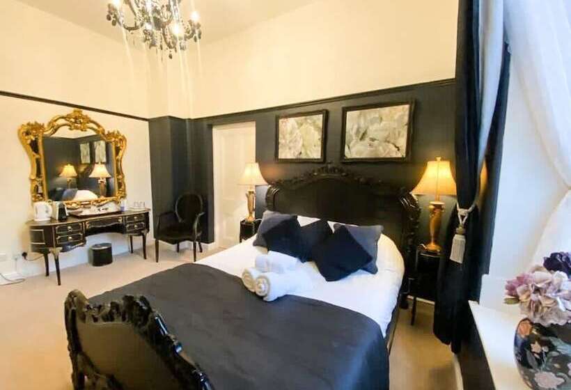 Отель Ashmount Country House