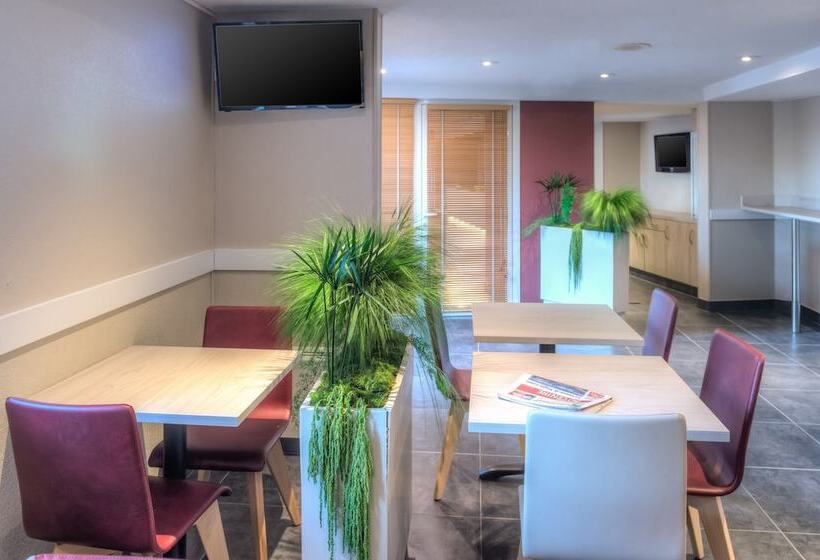 호텔 Contact Hôtel Astréa Nevers Nord Et Son Restaurant La Nouvelle Table