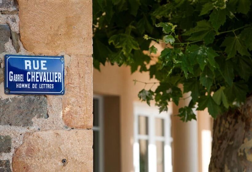 ホテル Auberge De Clochemerle, Spa Privatif & Restaurant Gastronomique