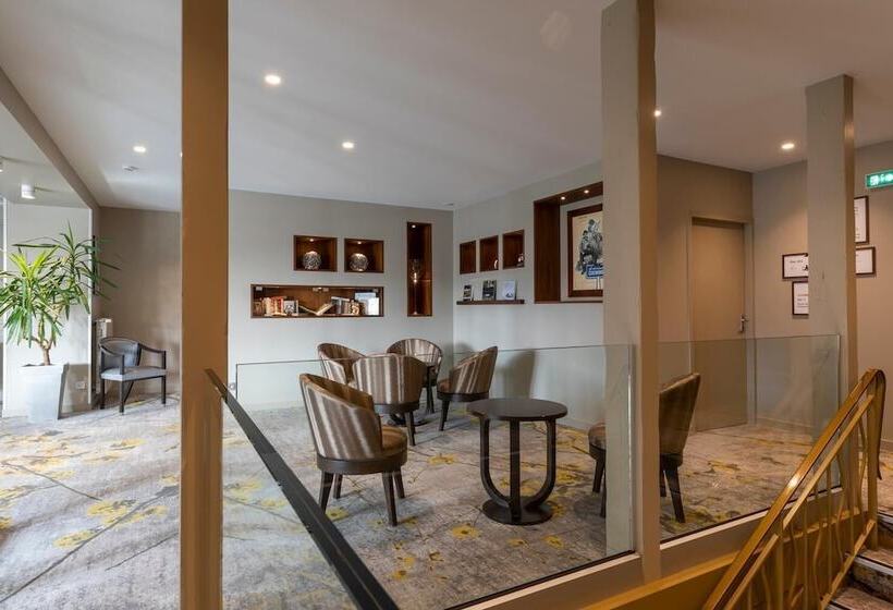 ホテル Auberge De Clochemerle, Spa Privatif & Restaurant Gastronomique