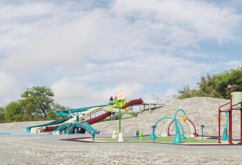 Zoe Hotel, Trypiti Beach Resort & Hive Water Park