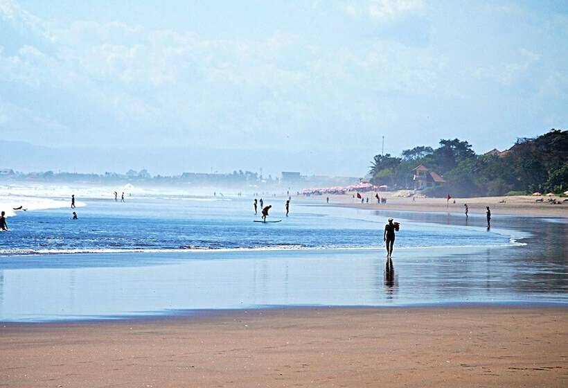 酒店 Blue Karma Dijiwa Seminyak