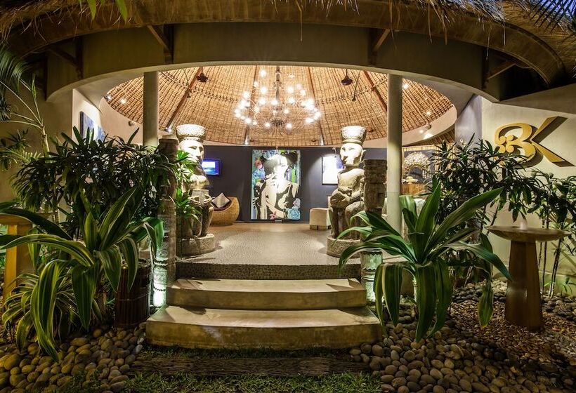 酒店 Blue Karma Dijiwa Seminyak