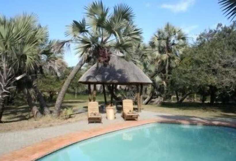 בית מלון כפרי Bonamanzi Game Reserve