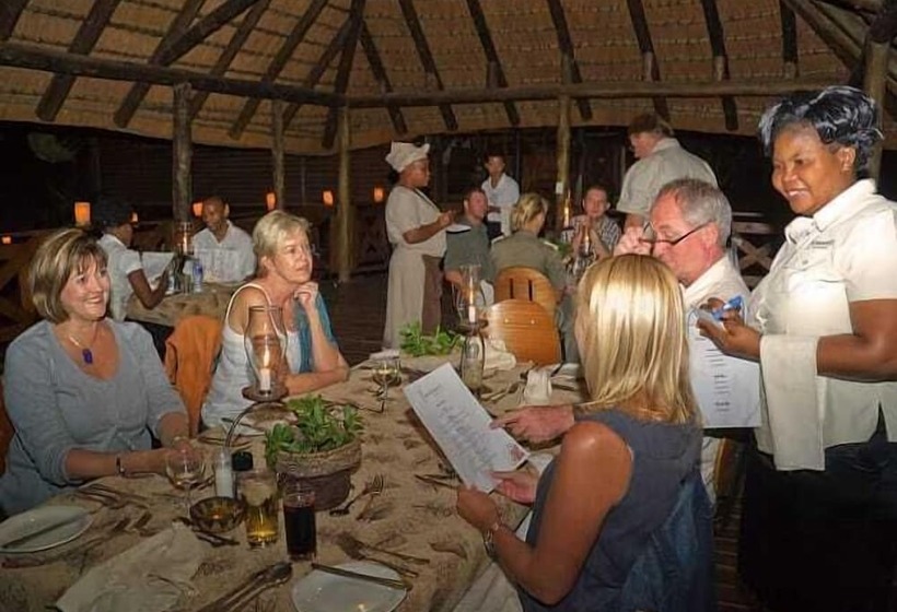 בית מלון כפרי Bonamanzi Game Reserve