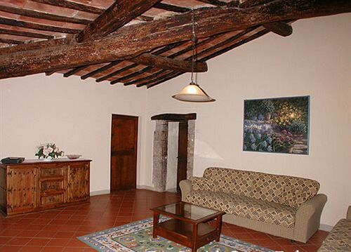 ホテル Borgo Montefolchi