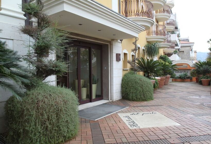 ホテル Cala Del Porto