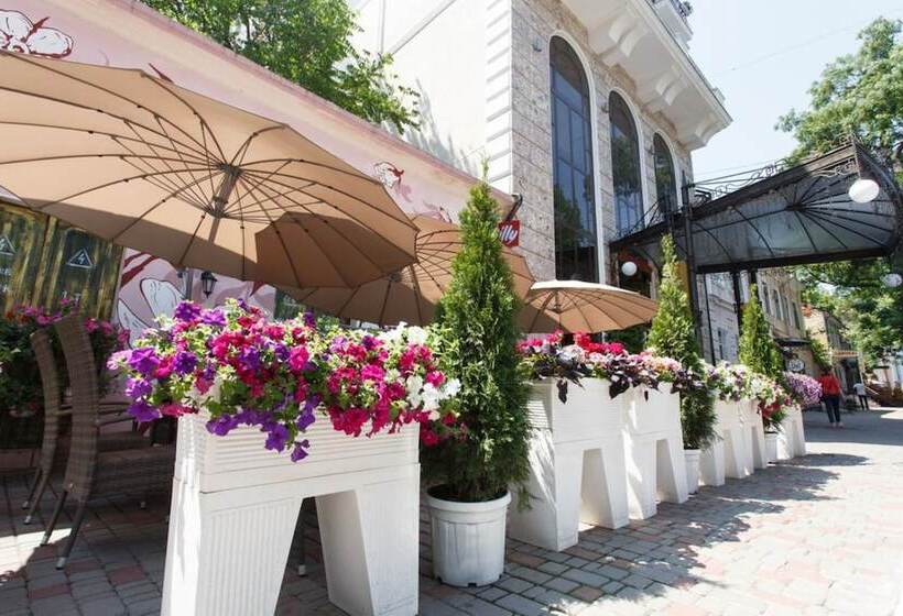 Boutique Hotel California