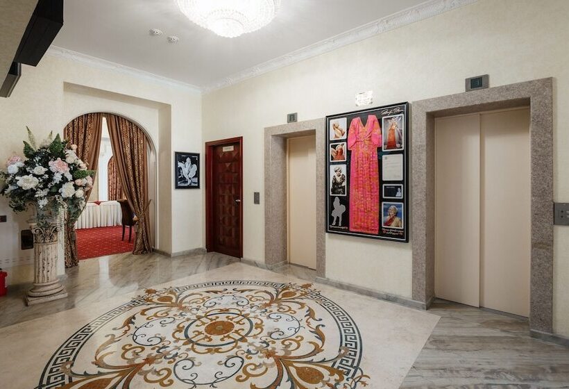 Boutique Hotel California