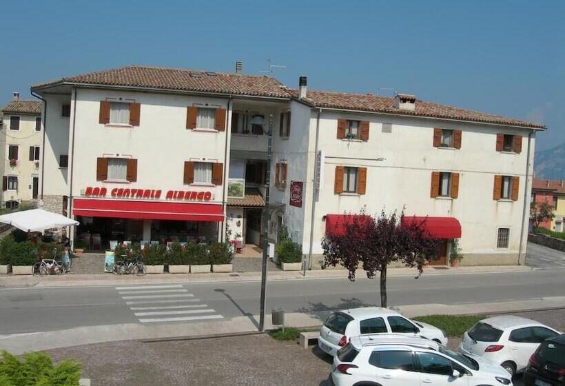 ホテル Albergo Centrale