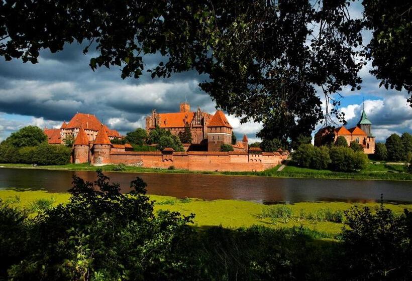 ホテル Centrum Malbork