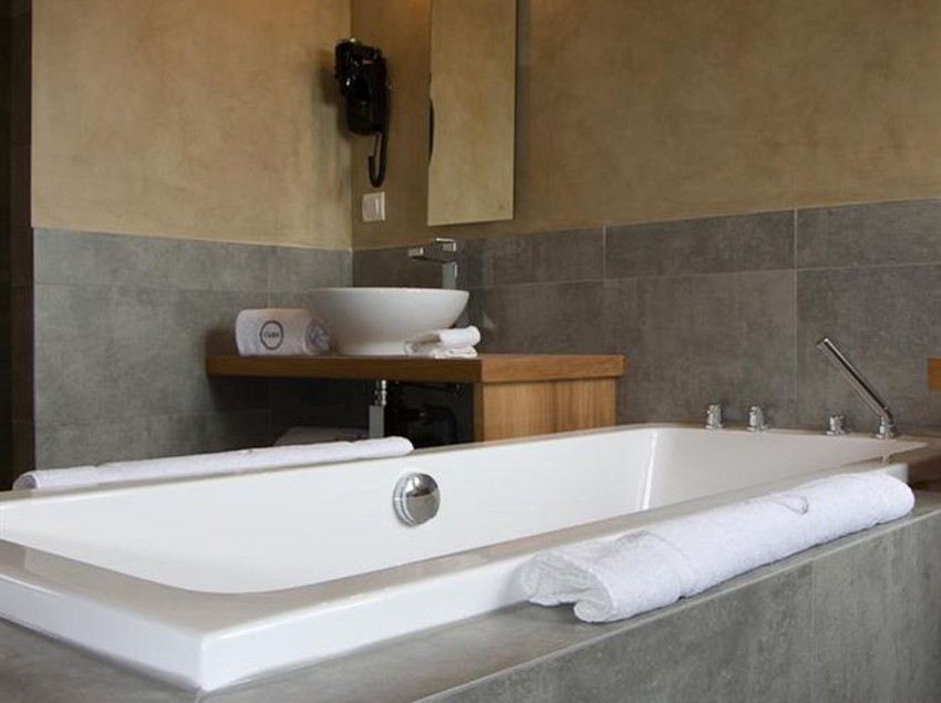 فندق Charme & Business Hôtel Lyon