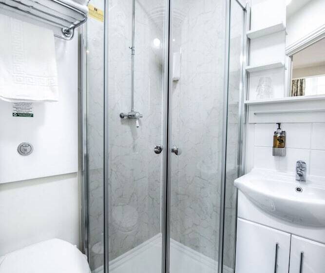 בית מלון כפרי Fox Connaught London Excel