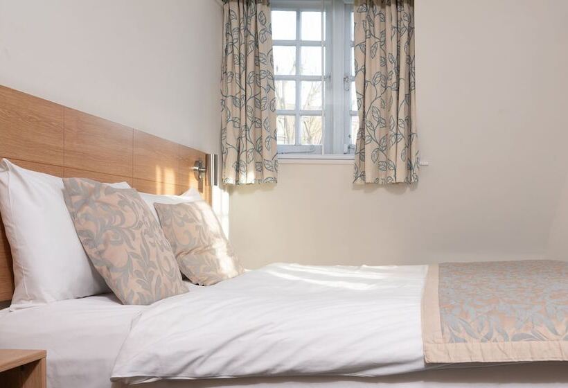 בית מלון כפרי Fox Connaught London Excel