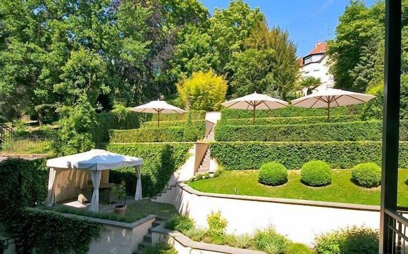 فندق De France Wiesbaden City