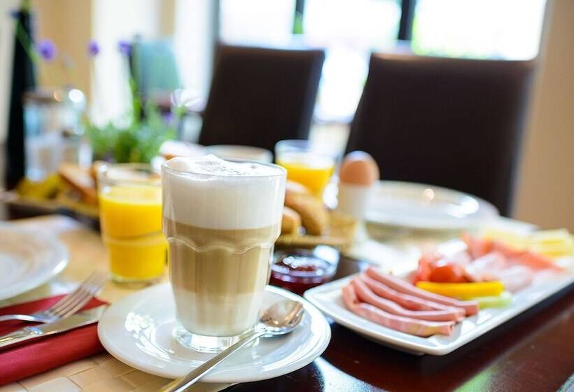 فندق De France Wiesbaden City