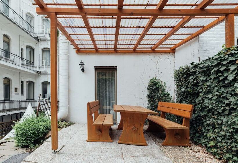 فندق De France Wiesbaden City