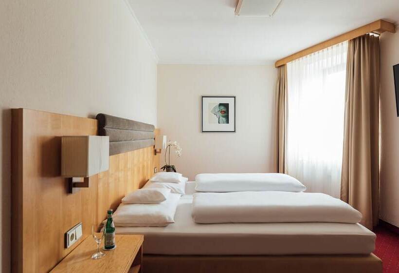 فندق De France Wiesbaden City