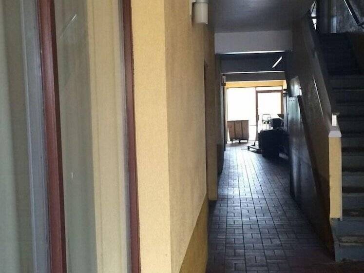 酒店 Diamond Inn & Suites