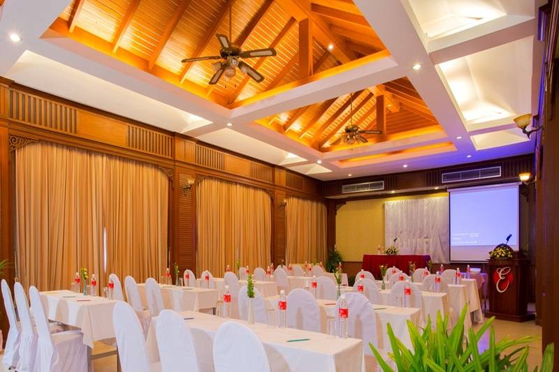 هتل Eastiny Resort & Spa