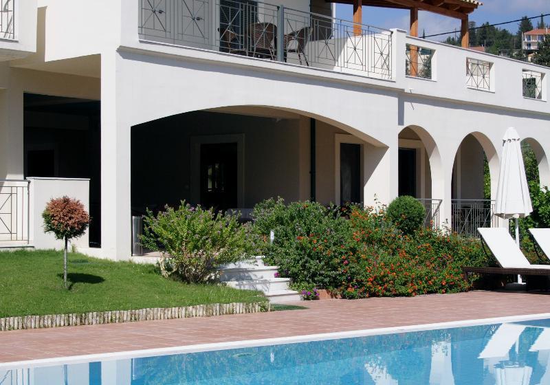 Eleana Boutique Hotel & Blue Infinity