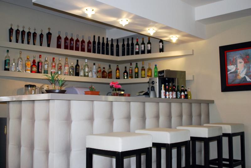 Eleana Boutique Hotel & Blue Infinity