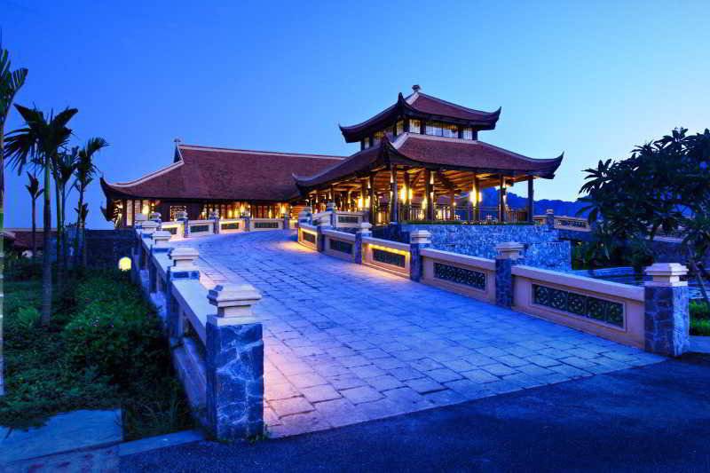 هتل Emeralda Resort Ninh Binh