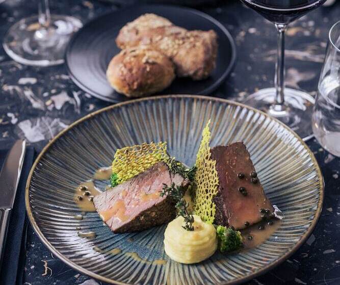 ホテル Altein Arosa