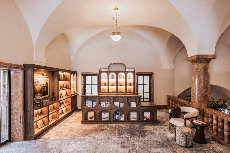 ホテル Altein Arosa