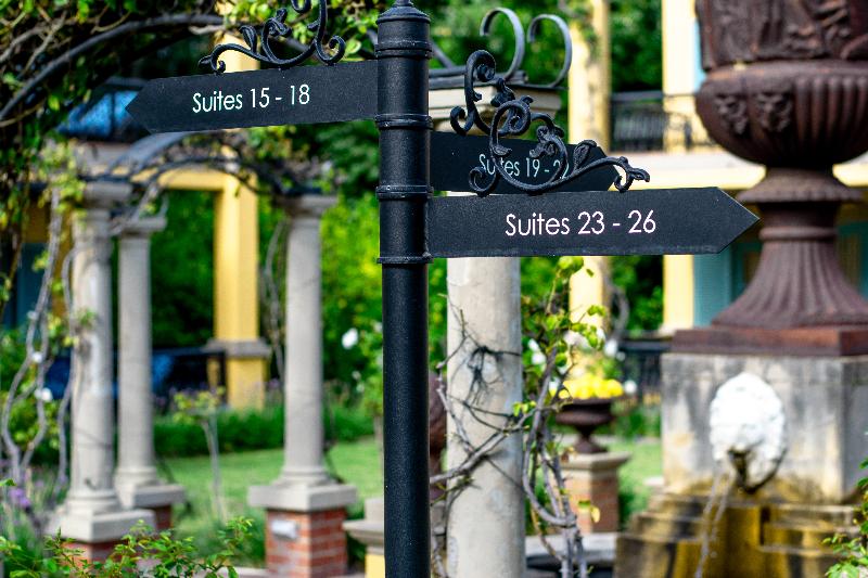 هتل Franschhoek Country House & Villas