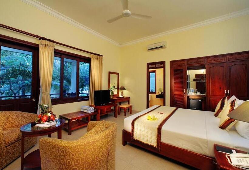 هتل Golden Coast Resort & Spa