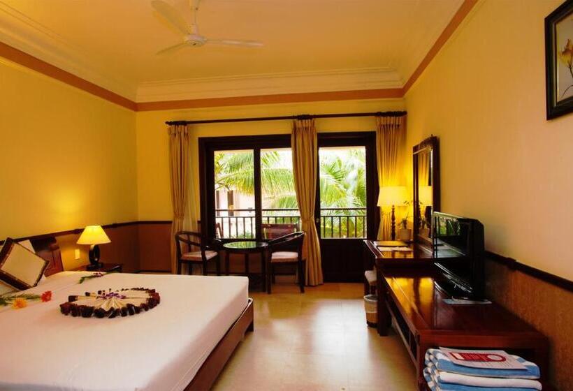 هتل Golden Coast Resort & Spa